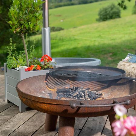 Tilbury Shepherd Huts With Hot Tubs Plus Holiday Cottages West Bagborough Exteriör bild