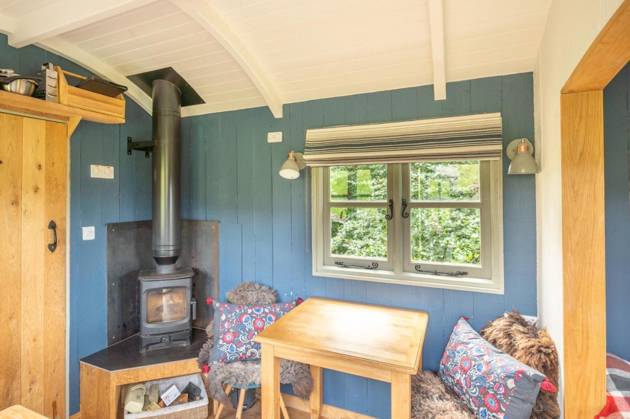 Tilbury Shepherd Huts With Hot Tubs Plus Holiday Cottages West Bagborough Exteriör bild