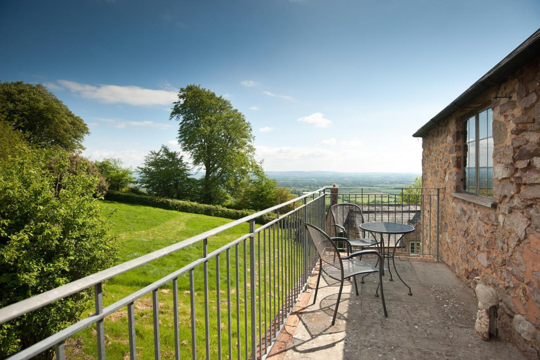 Tilbury Shepherd Huts With Hot Tubs Plus Holiday Cottages West Bagborough Exteriör bild